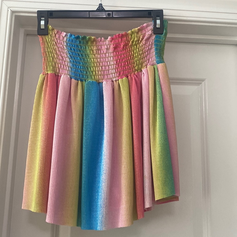 karlie multicolor skort with elastic waistband.